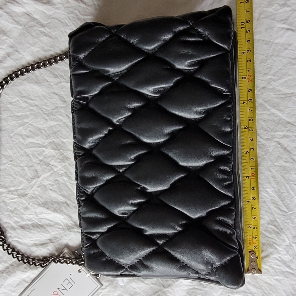 JEN & CO Elegant Black Quilted Shoulder/Hand  Bag - Picture 13 of 15